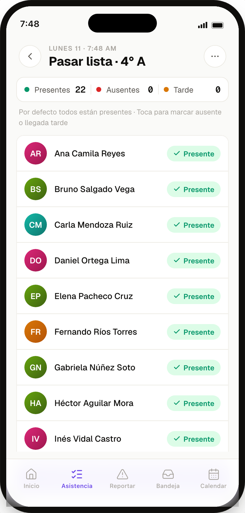 Pasar lista en iPad del maestro · lista de alumnos con avatares y check 'Presente' por defecto